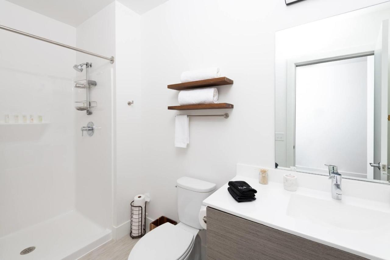 Flexhome Skywalk To Fiserv U4 With Rooftop, Gym, And Parking Μιλγουόκι Εξωτερικό φωτογραφία